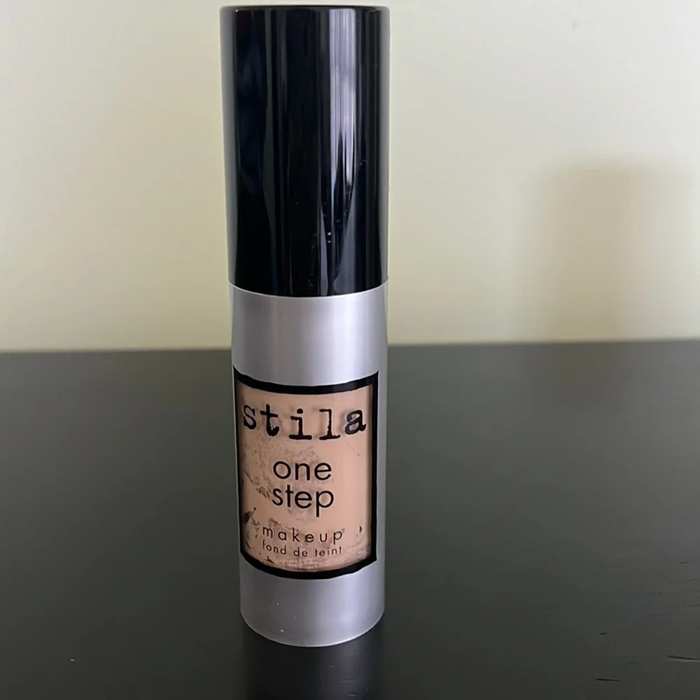 Stila One Step Makeup Fair Foundation
